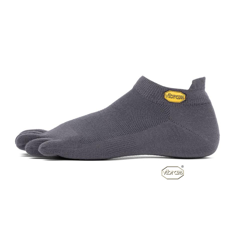 Men\'s Vibram 5TOE No Show Socks Dark Grey | CA_A06