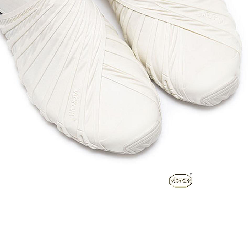 Men's Vibram Furoshiki EcoFree Shoes White | CA_F54