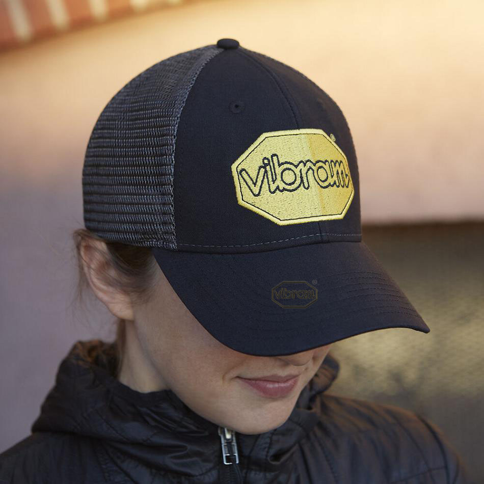 Women's Vibram Trucker Two-Tone Hats Black | CA_Y54